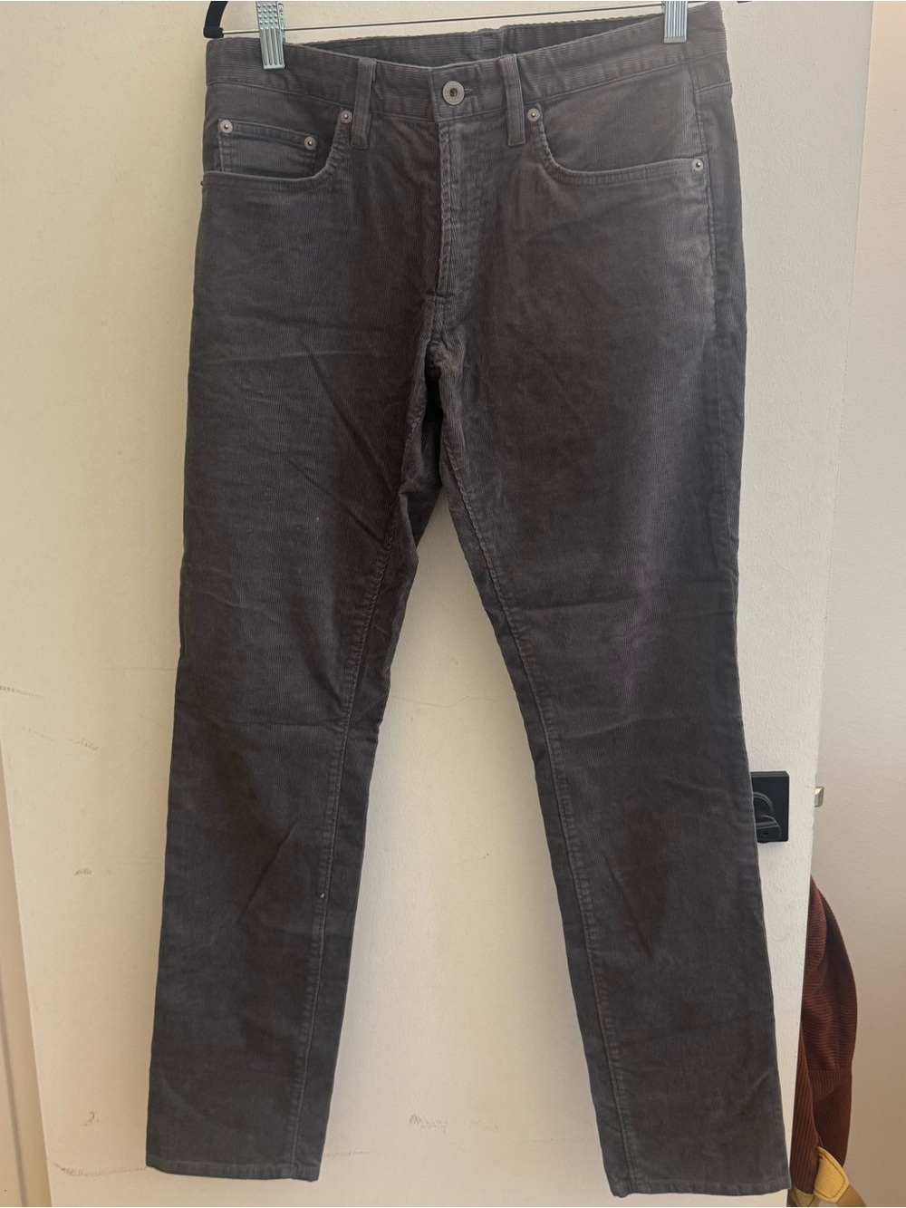 Bonobos Slim Straight Corduroy Jeans in Charcoal